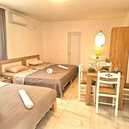 Ivana Apartments Ulcinj Buitenkant foto