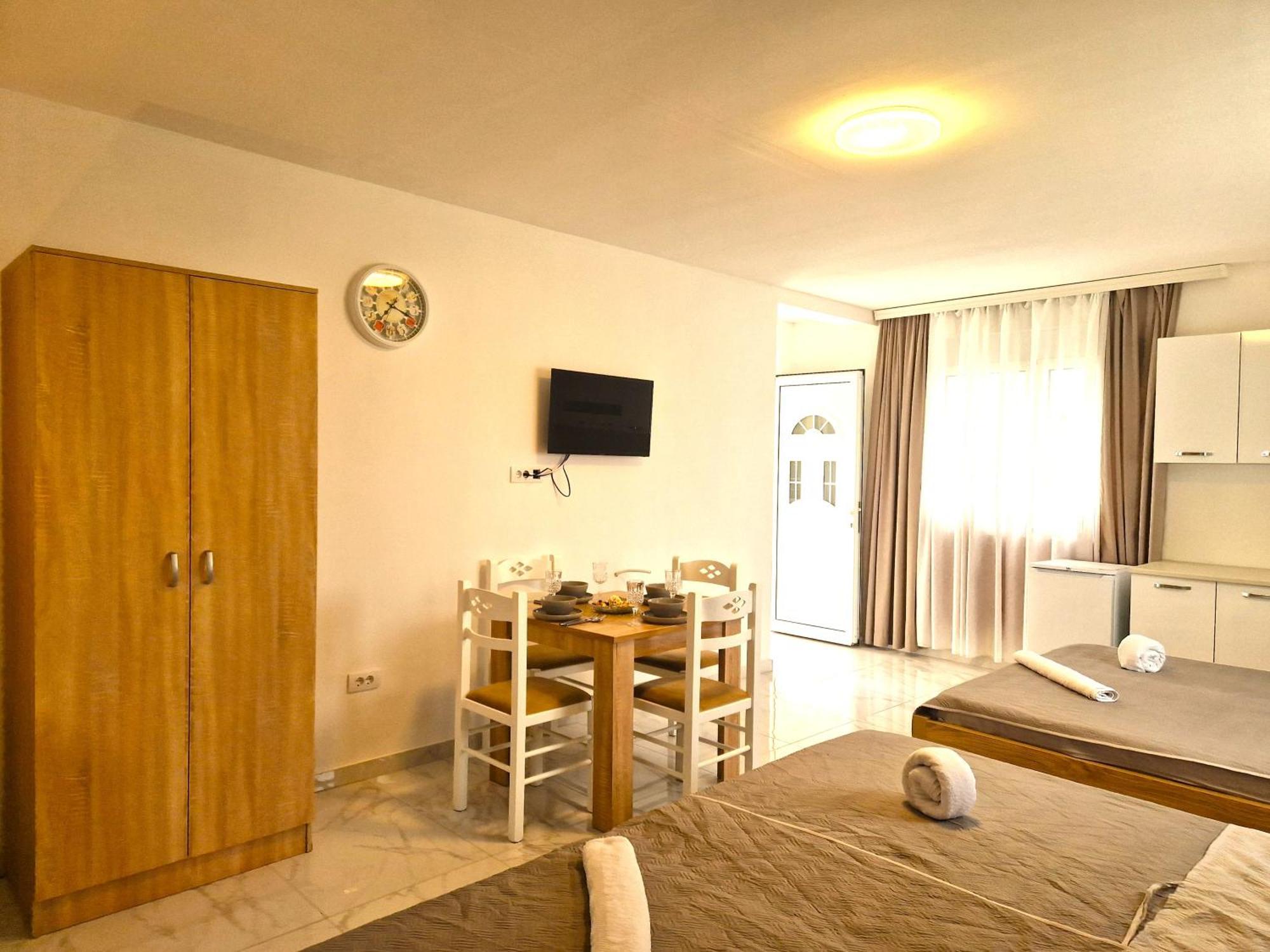 Ivana Apartments Ulcinj Buitenkant foto