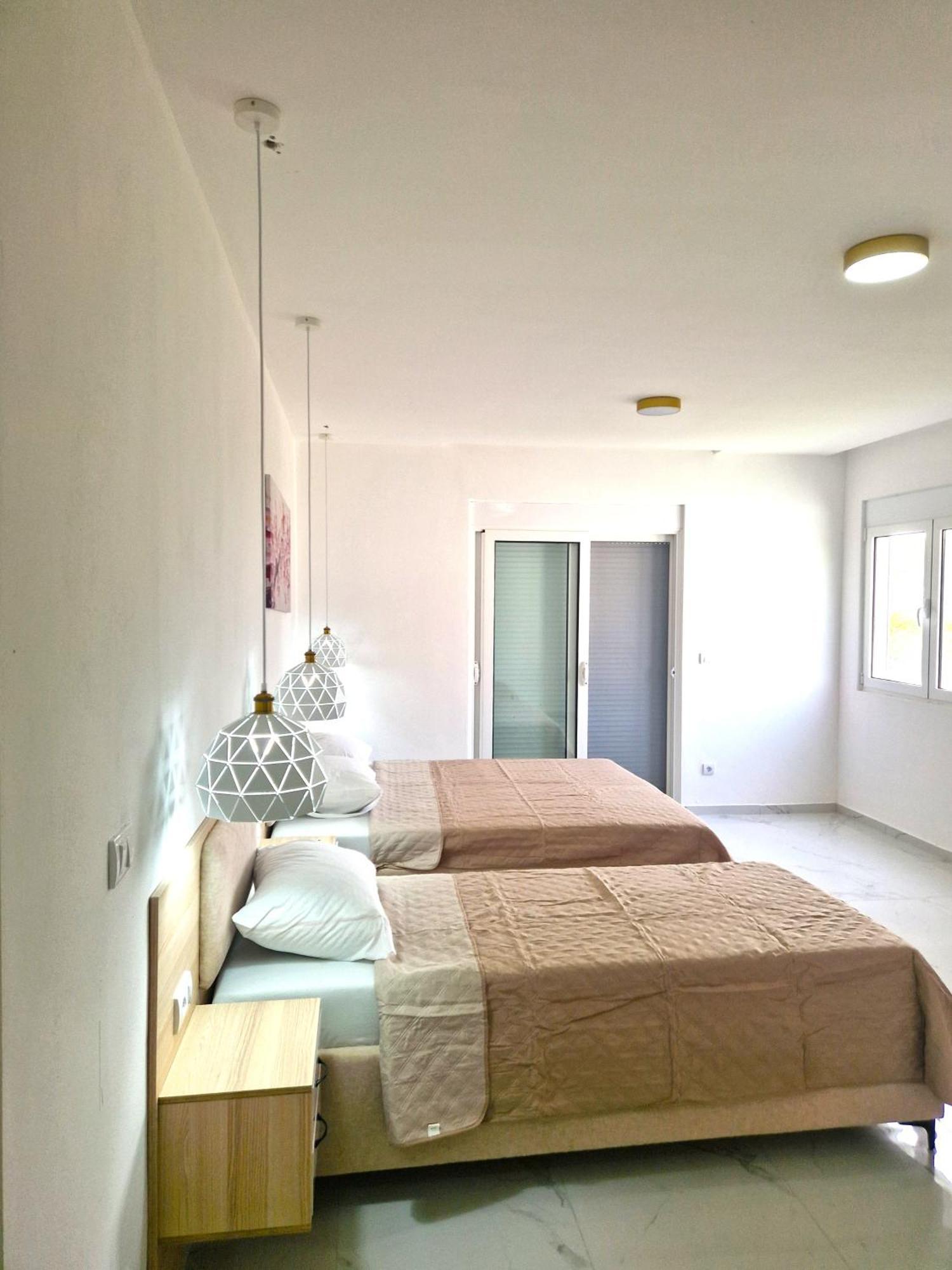 Ivana Apartments Ulcinj Buitenkant foto