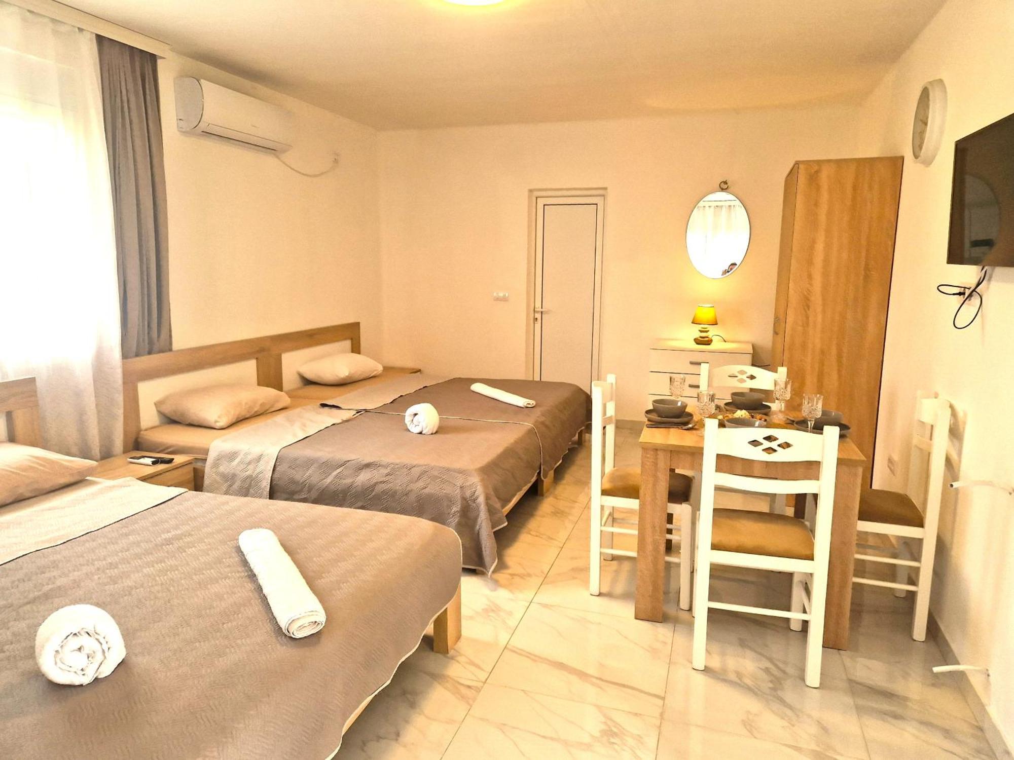Ivana Apartments Ulcinj Buitenkant foto