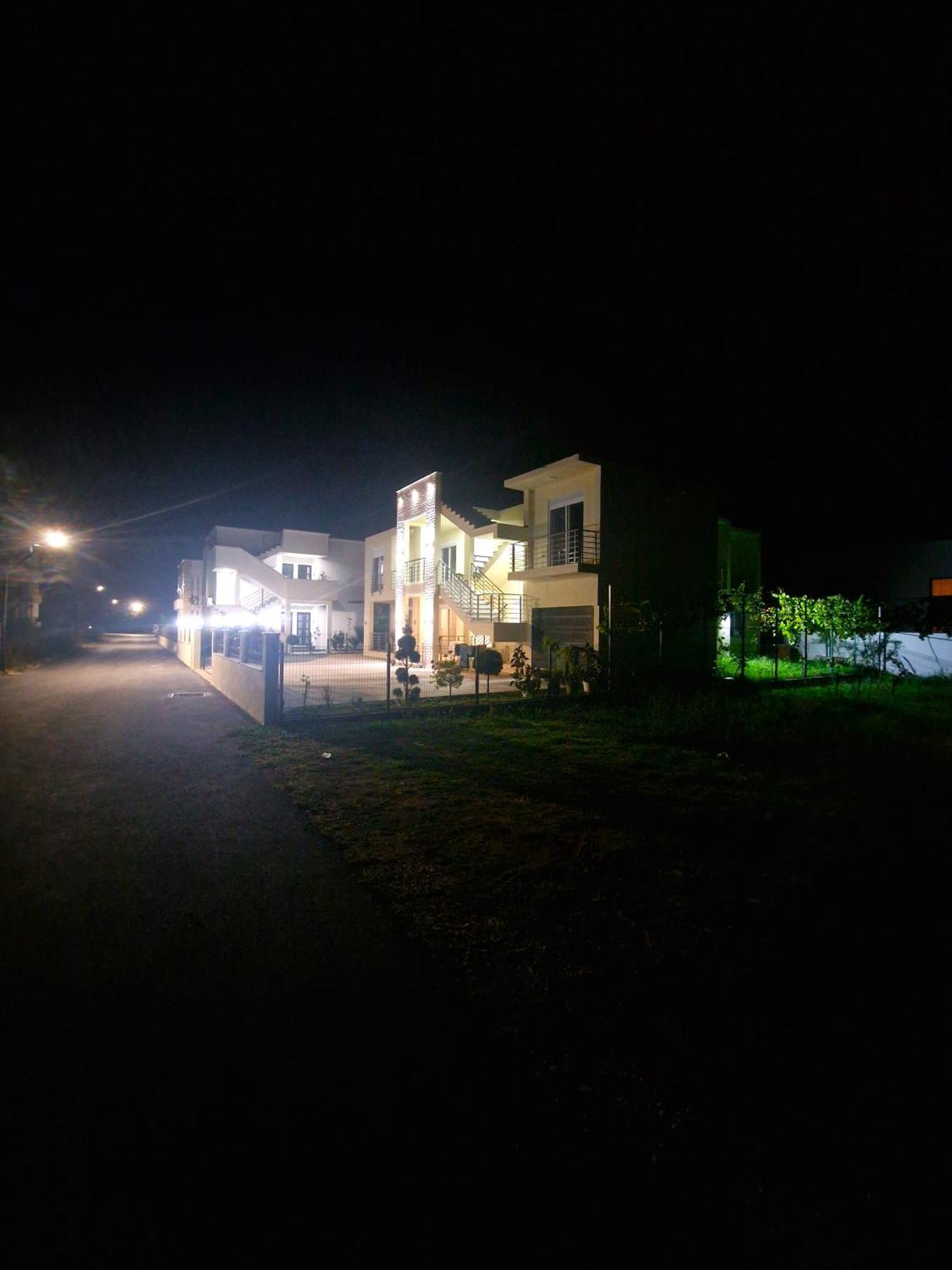 Ivana Apartments Ulcinj Buitenkant foto
